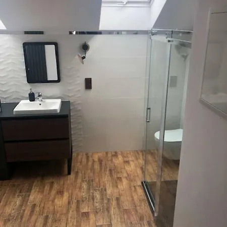 Διαμέρισμα Spacious, Full Of Character 2 Beds 2 Levels Flat *